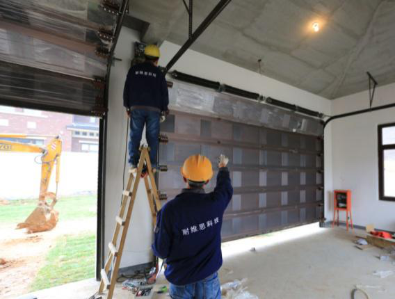 對于寒冷的北方地區自動車庫門應該怎