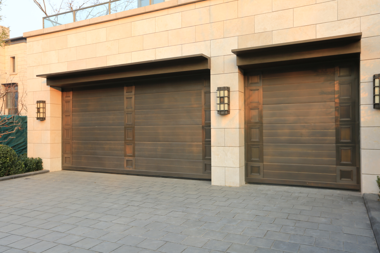 自動遙控車庫門實現智能化操作