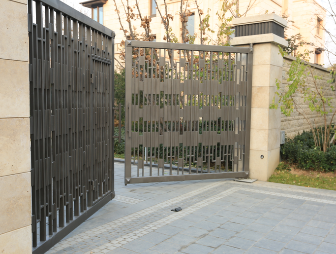 鐵藝大門如何施工