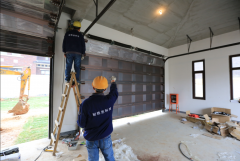 車庫(kù)門的分類及使用范圍